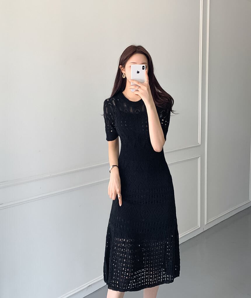 【dress】知的で品の良い?ラウンドネック無地透かし彫りニットワンピースインナー付きF0045