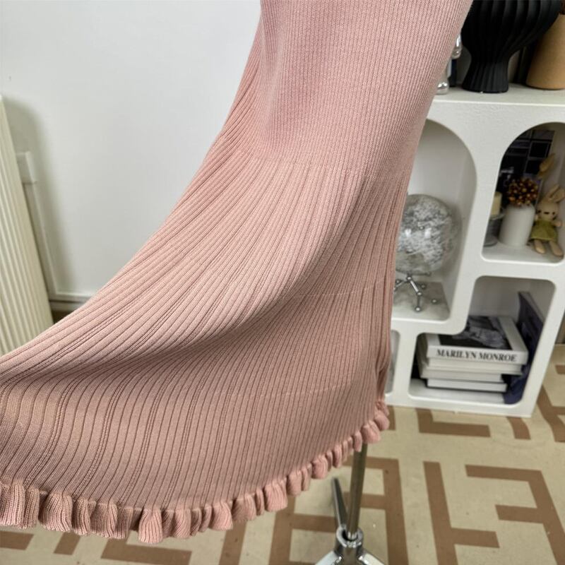 【dress】袖ファーロングニットワンピース Q7811
