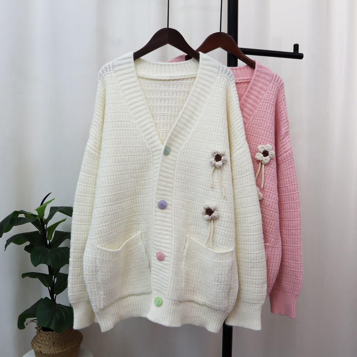 【outer】Vネックニットカーデ　M18707