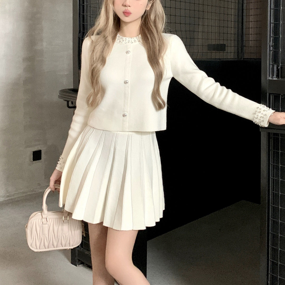 【set】パール付きカーディガン×プリーツスカートセット　N2244