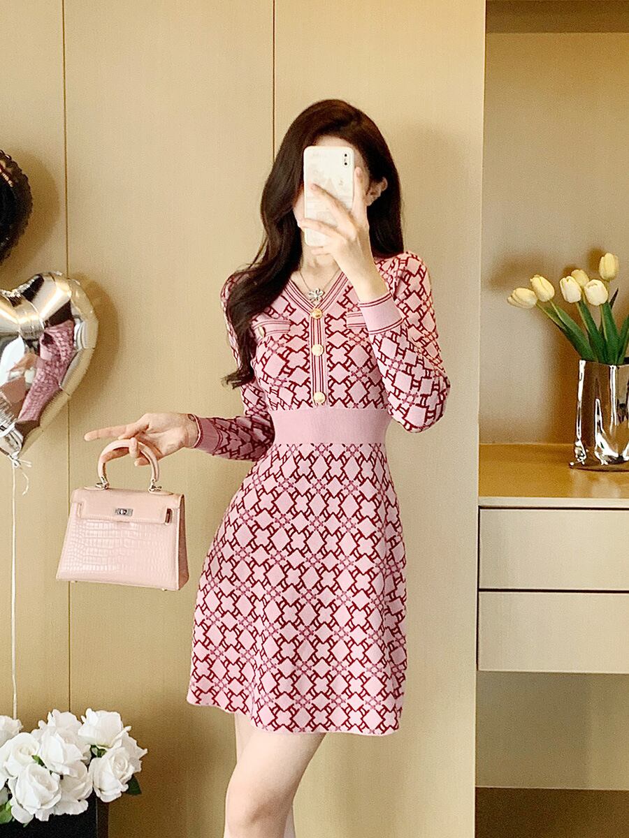 【dress】Vネックニットワンピース　M28425
