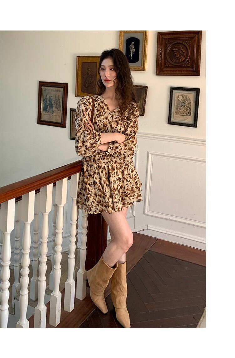 【dress】Vネックヒョウ柄ワンピース　M29661