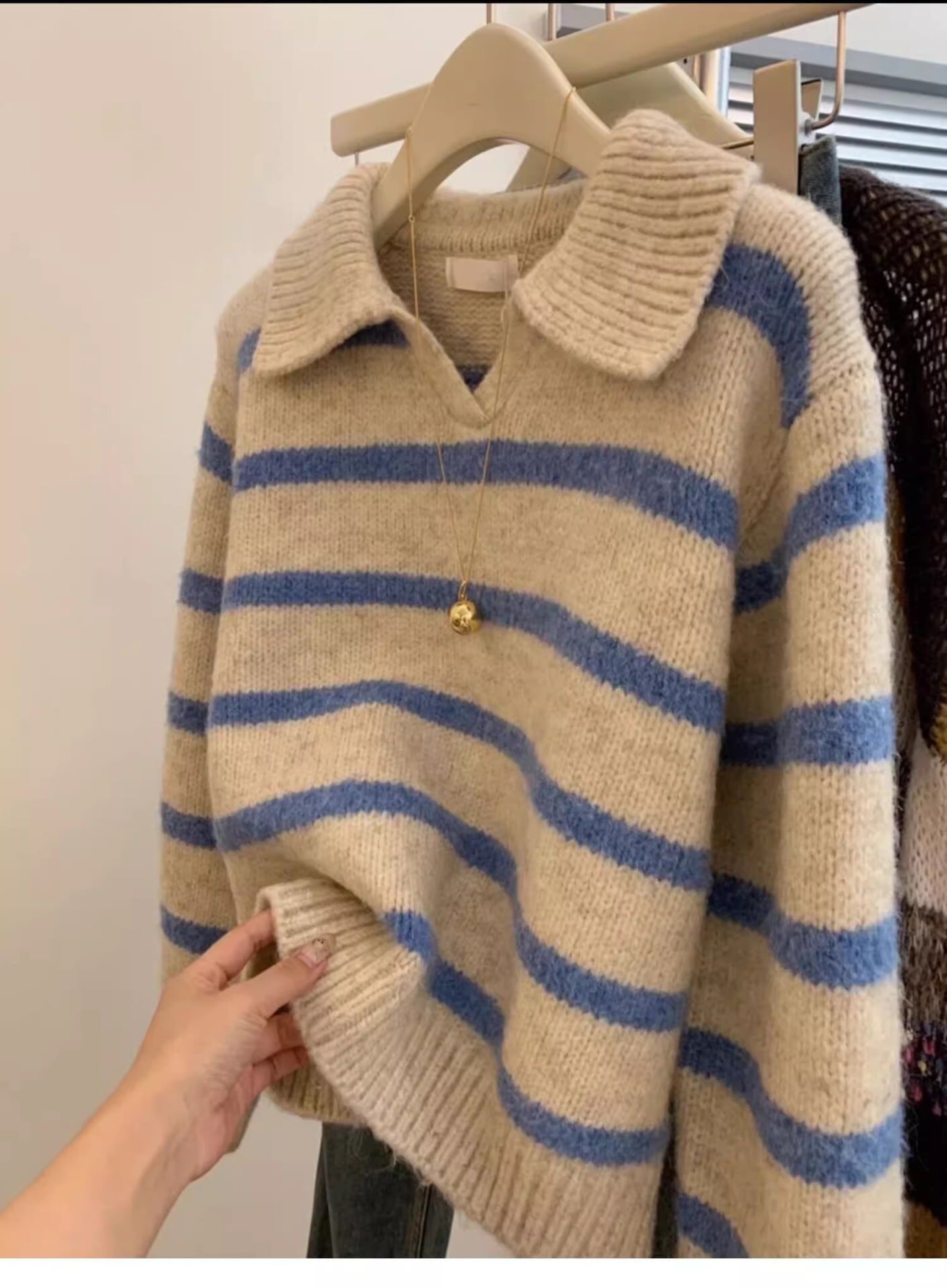 【tops】POLOネックボーダー柄ニットセーター　M28989