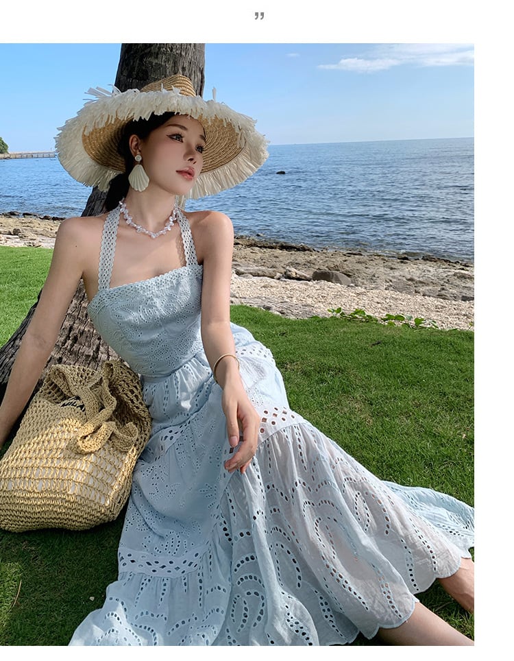 【dress】刺繍ホルターネックカットワークワンピース　M30102