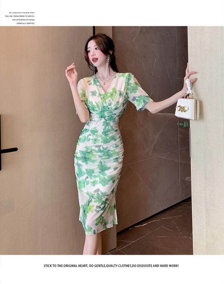 【dress】Vネック花柄ワンピース　M29597
