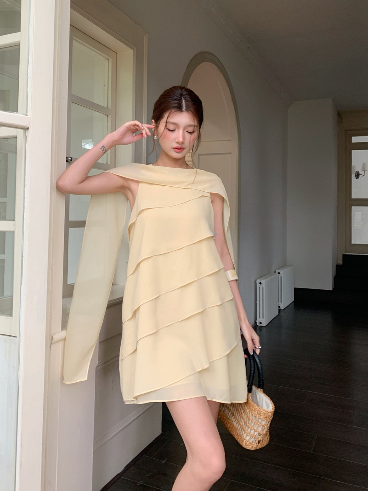 【dress】 スカーフネックシフォンティアードワンピース Q8882