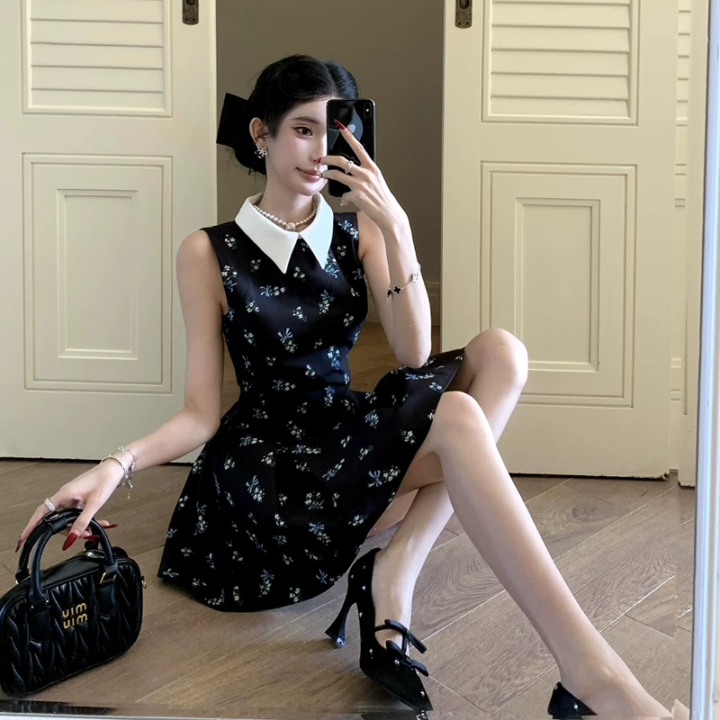 【dress】ノースリーブ花柄フレアミニワンピース Q8413
