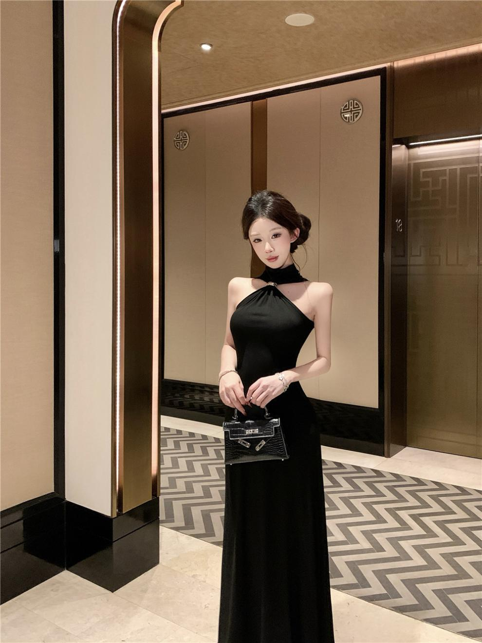 【dress】ホルターネックタイトロングワンピース Q8186
