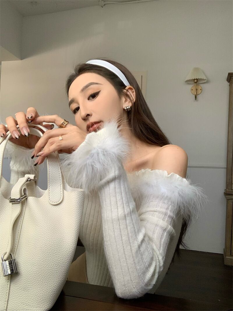 【tops】ファーオフショルダーニットトップス　M28262