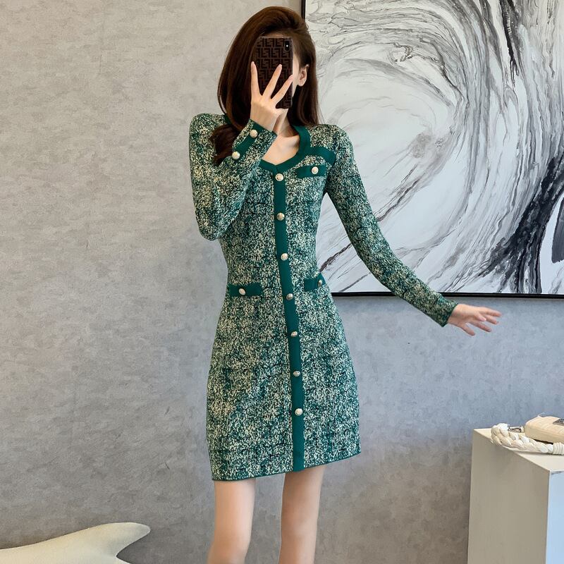 【dress】ニットワンピース着瘦せ人気デザイン　M17667