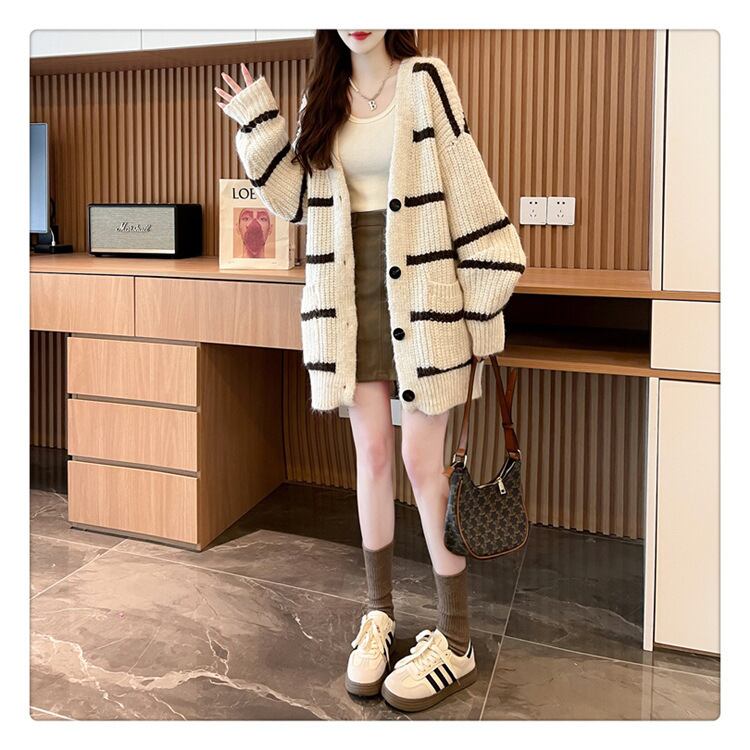 【outer】ボーダー柄ニットカーデ　M18595