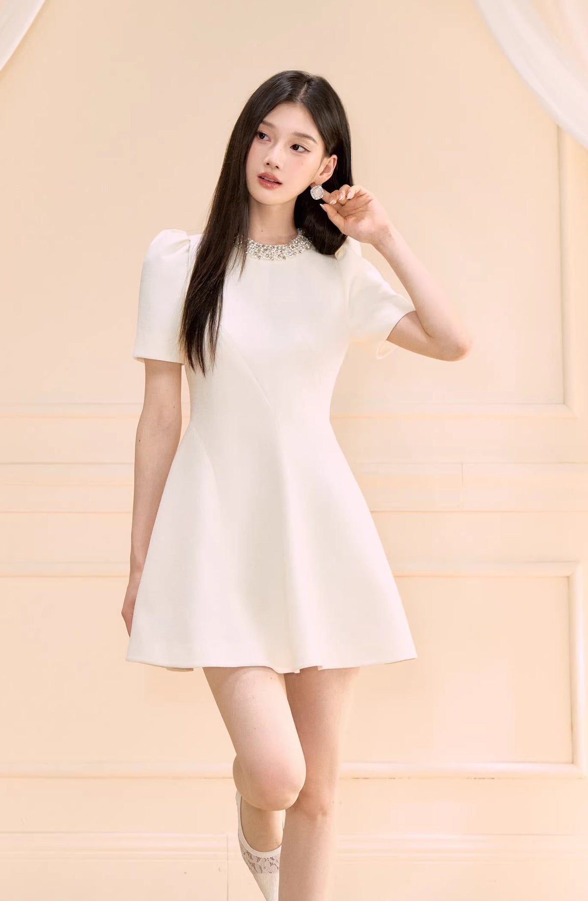 【dress】パール付きAラインフレアワンピース Q8463
