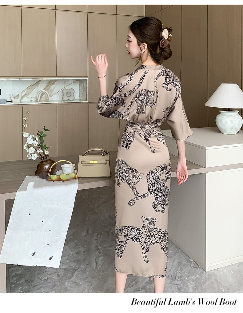 【dress】Vネックプリントワンピース G20669