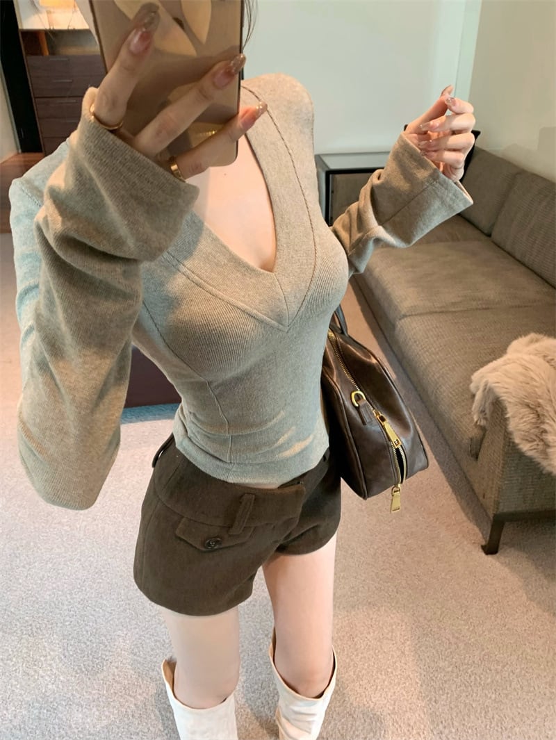 【tops】Vネック長袖Tシャツ　M27944