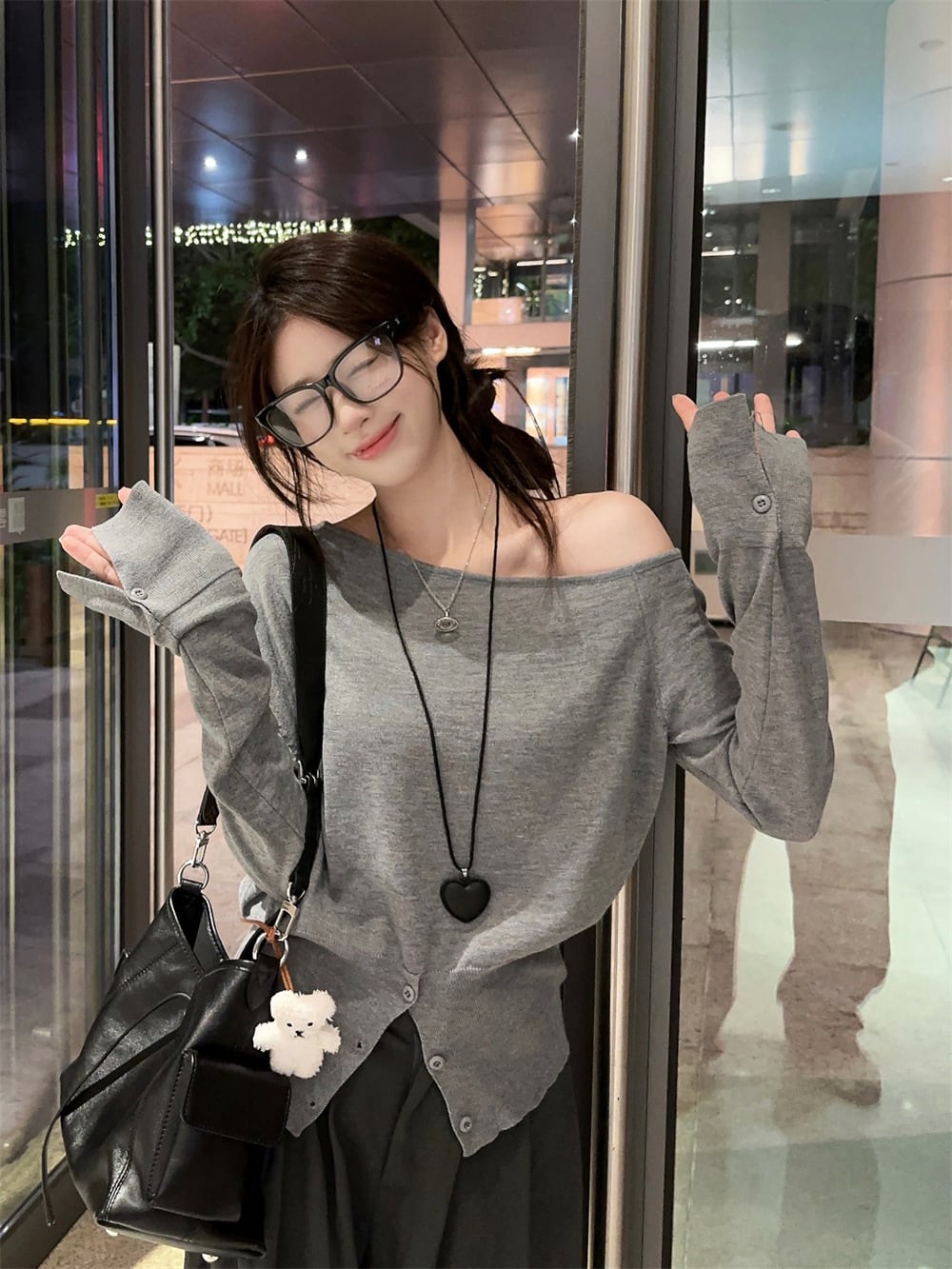 【tops】オフショルダーニットトップス　M26188