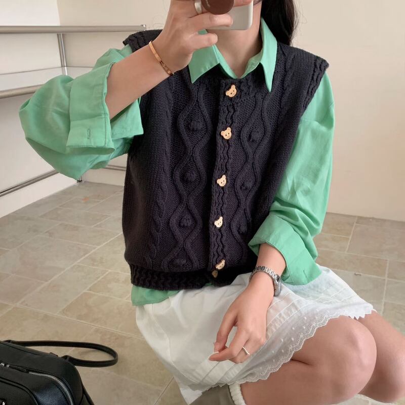 【outer】4色展開ニットベスト Q8067
