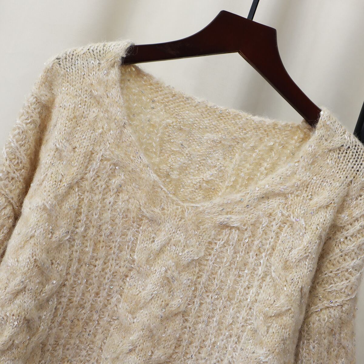 【tops】スパンコールニットセーター　M29332