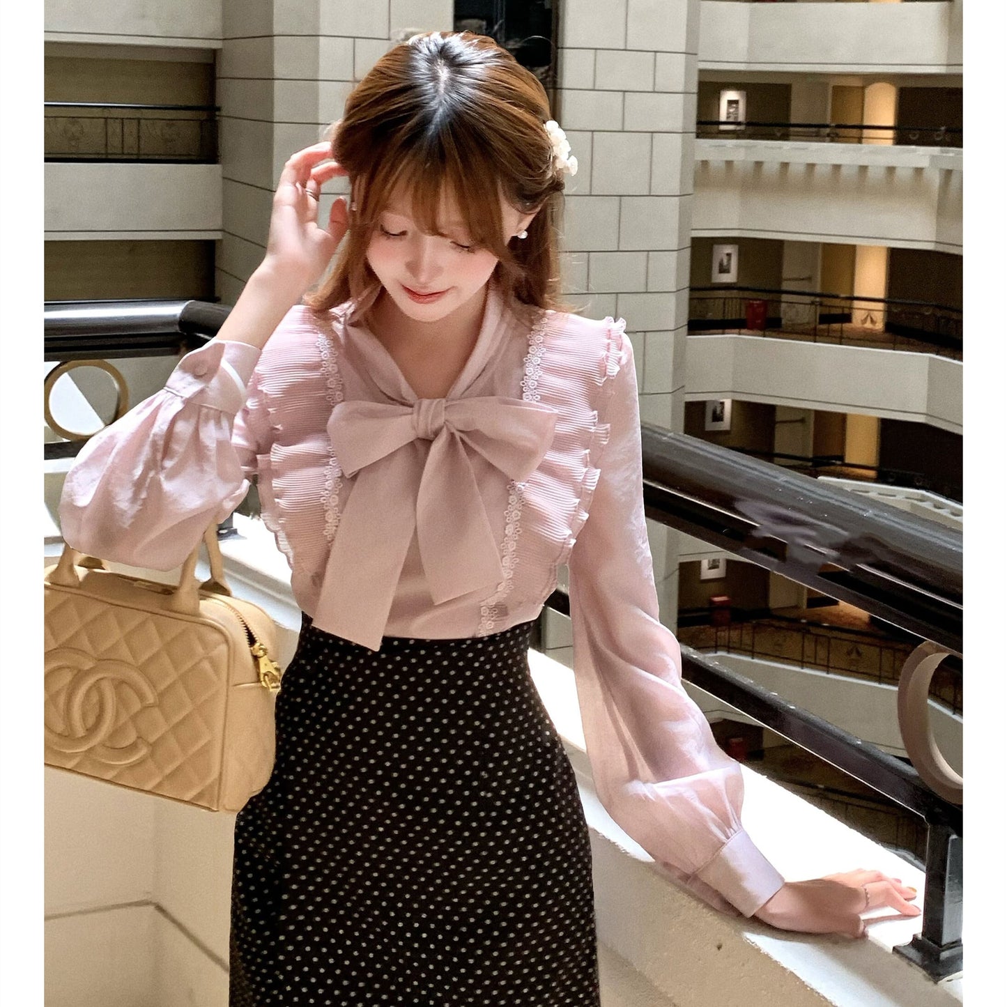 【set】リボンフリルトップス×レースドッキングドット柄スカートセット     N3390