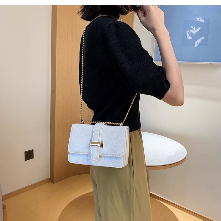 【小物】 高級感 レトロ展開定番無地斜め掛けチェーンバッグ 清新人気デザイン