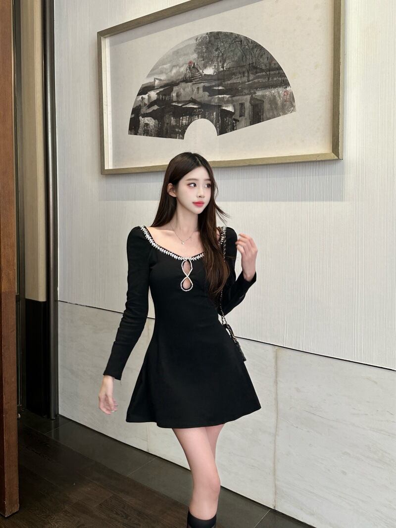 【dress】ビジューデートワンピース　M28419
