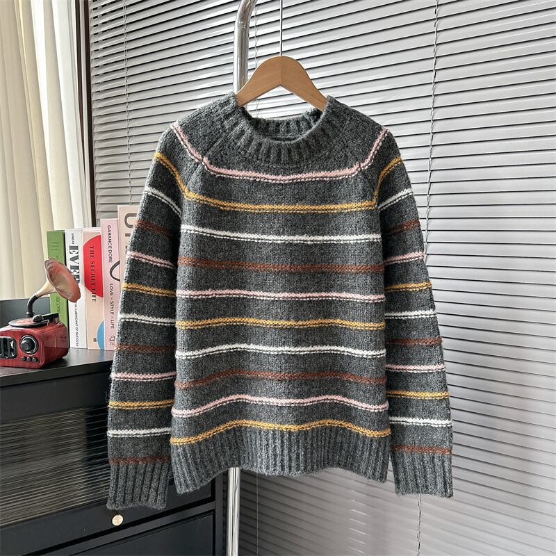【tops】ボーダー柄ニットセーター　M18688