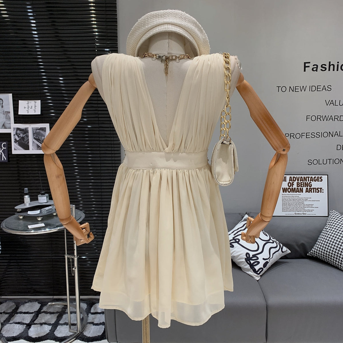 【dress】Vネックワンピース　M25011