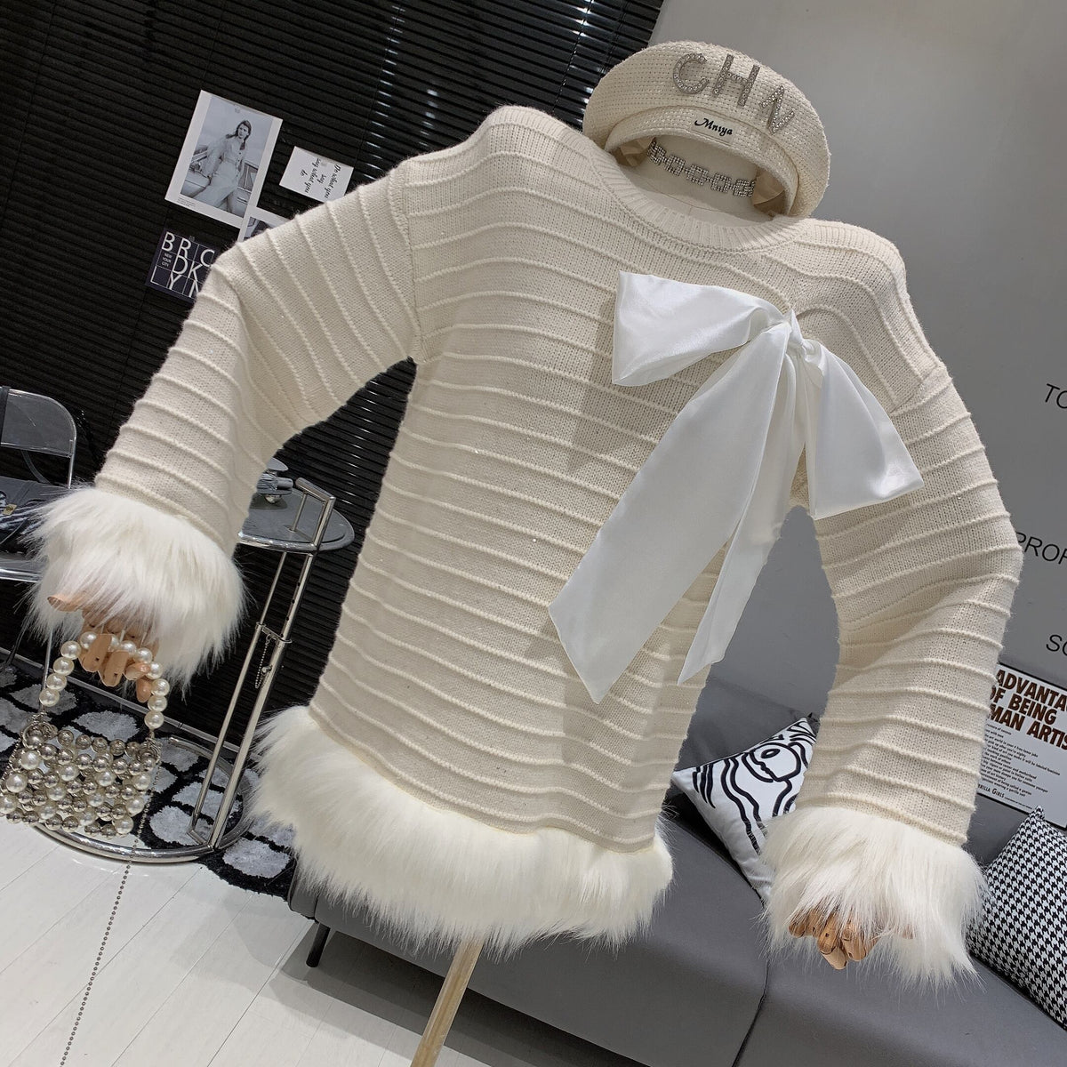 【tops】袖ファーリボン付きニットプルオーバー　N2940
