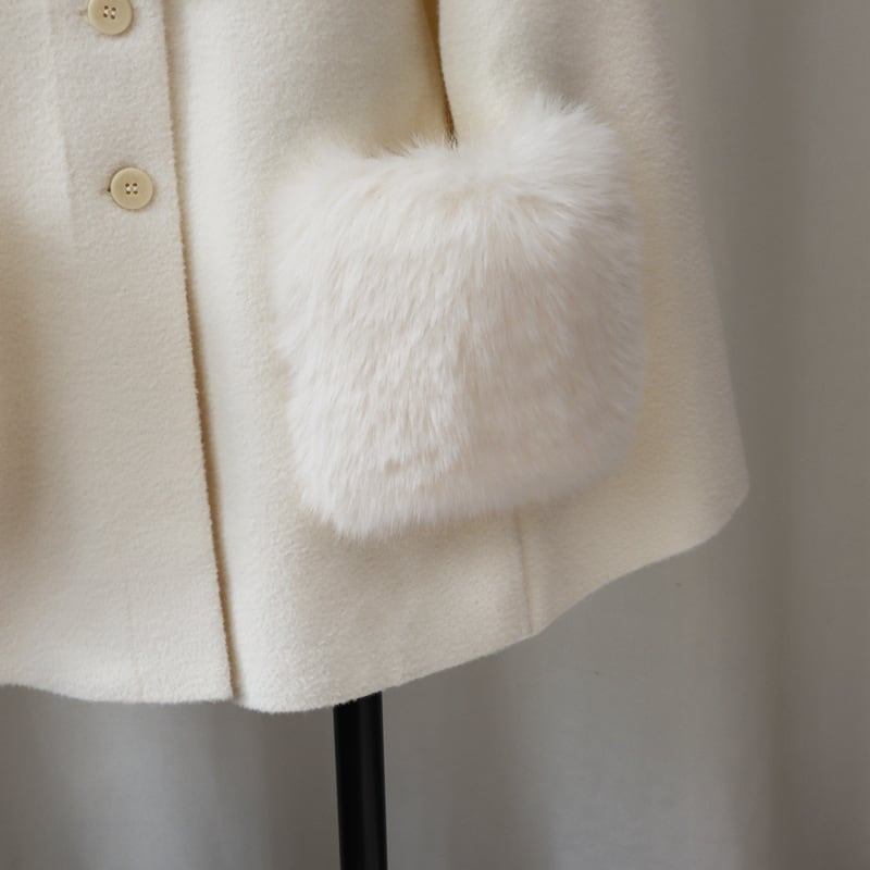 【outer】ファー付きケープコート　M28076