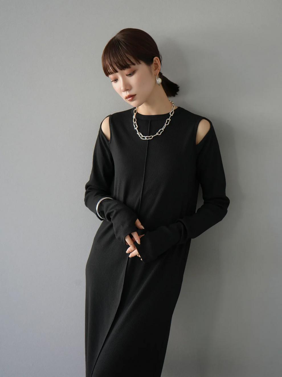 【dress】オフショルダーワンピース　M26626