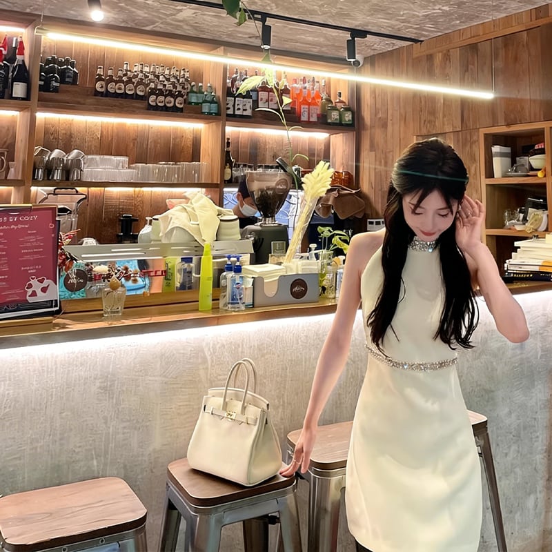 【dress】ラインストーン付きノースリーブワンピース Q8437