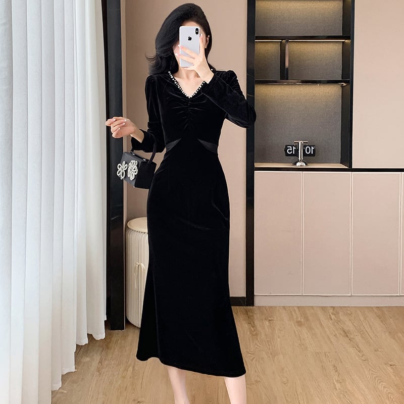 【dress】Vネックレースドッキングベルベットワンピース Q7497