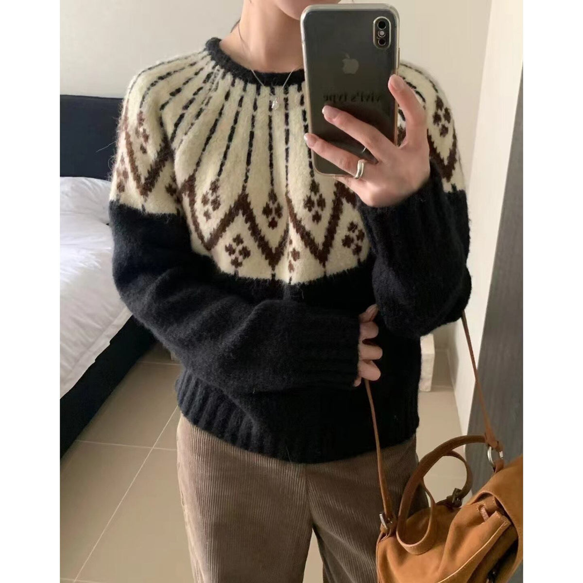 【tops】クルーネックニットセーター　M27696