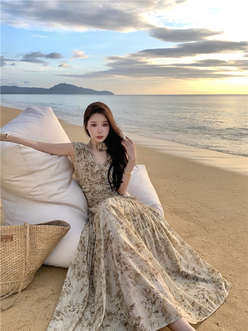 【dress】Vネックプリントワンピース　M24584