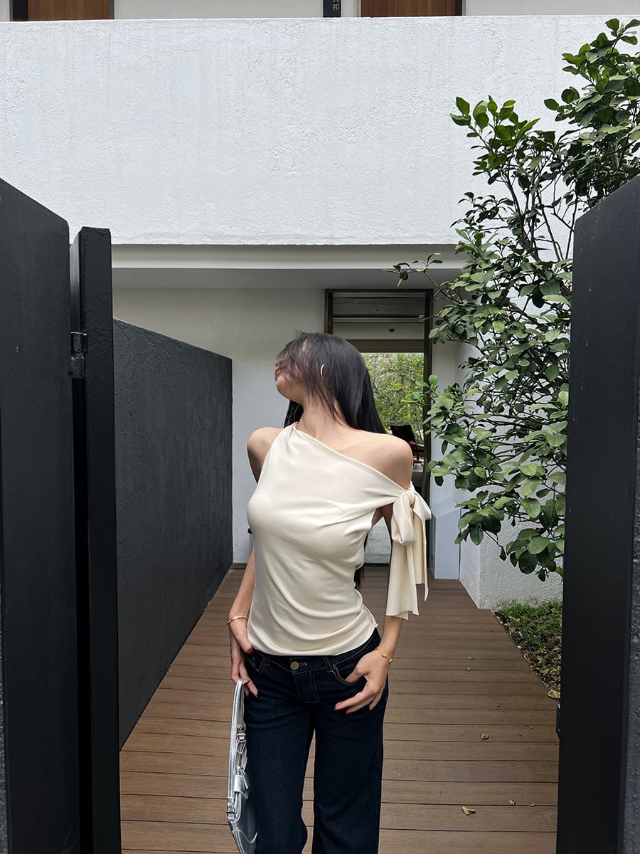 【tops】オフショルダーTシャツ　M29794
