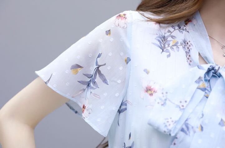 【dress】清新スウィート〜タイカラーフレアスリーブ韓国風ギャザー花柄ワンピースF0296