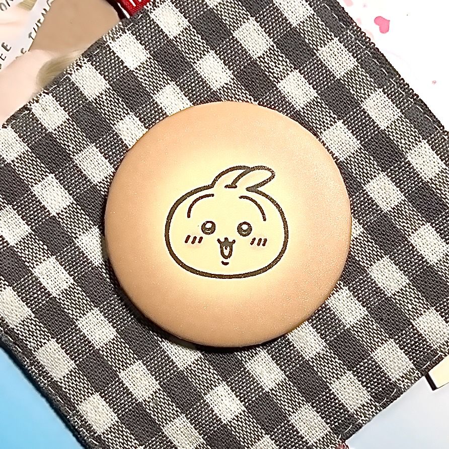 【GOODS】ちいかわ クッキー 缶バッジ Ｑ2152