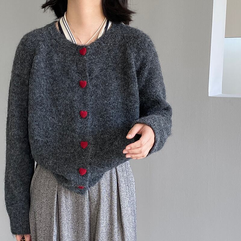 【outer】ハートボタンニットカーディガン Q7239
