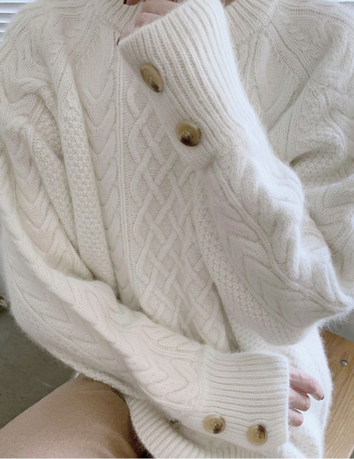 【tops】クルーネックニットセーター　M19168