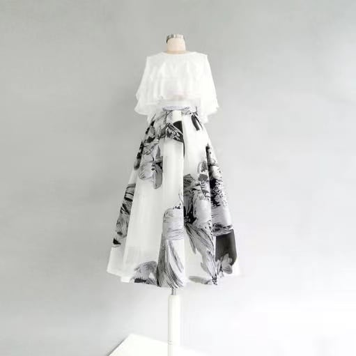 【set】フレアスリーブ無地ブラウス＋ハイウエスト花柄スカートおしゃれセットアップ