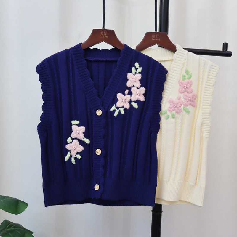 【tops】刺繍ニットベスト　M25390