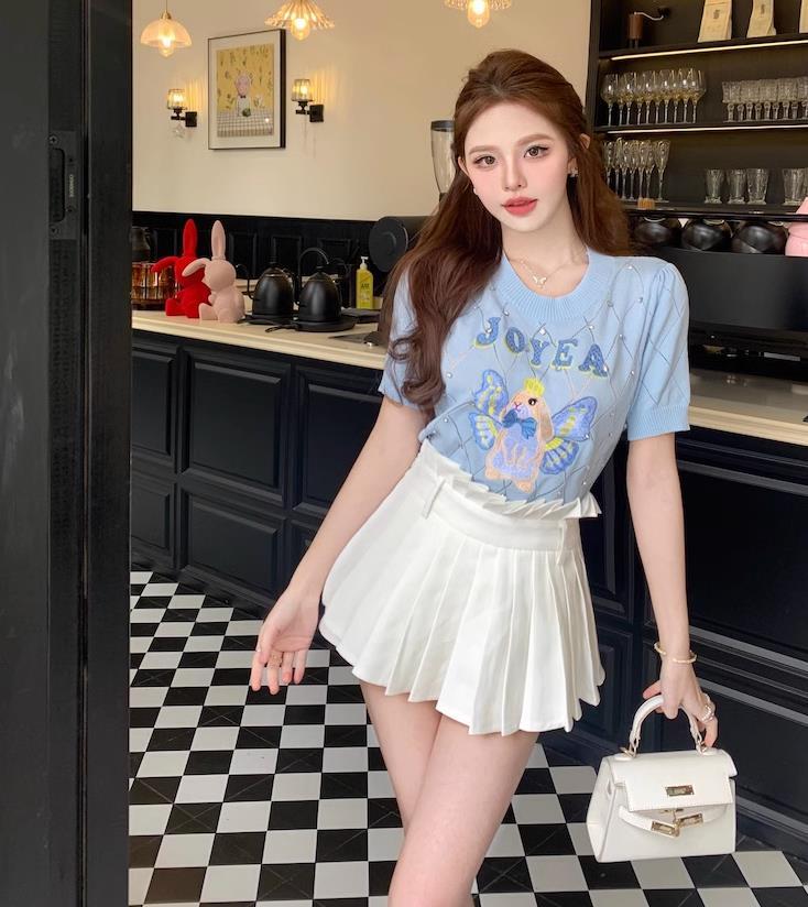 【tops】長袖ラインストーンニットＴシャツF7068