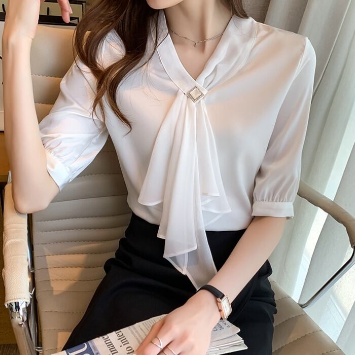 【tops】韓国ファッション2色Vネック半袖無地着回しOL通勤ブラウスF0119