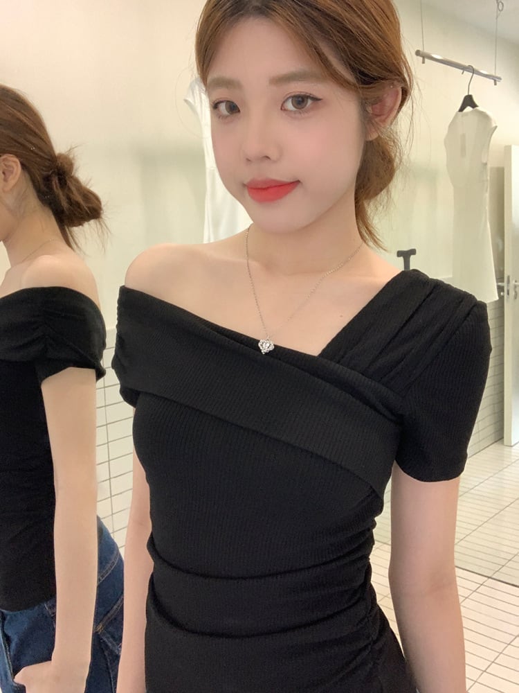 【tops】オフショルダーTシャツ　M25053