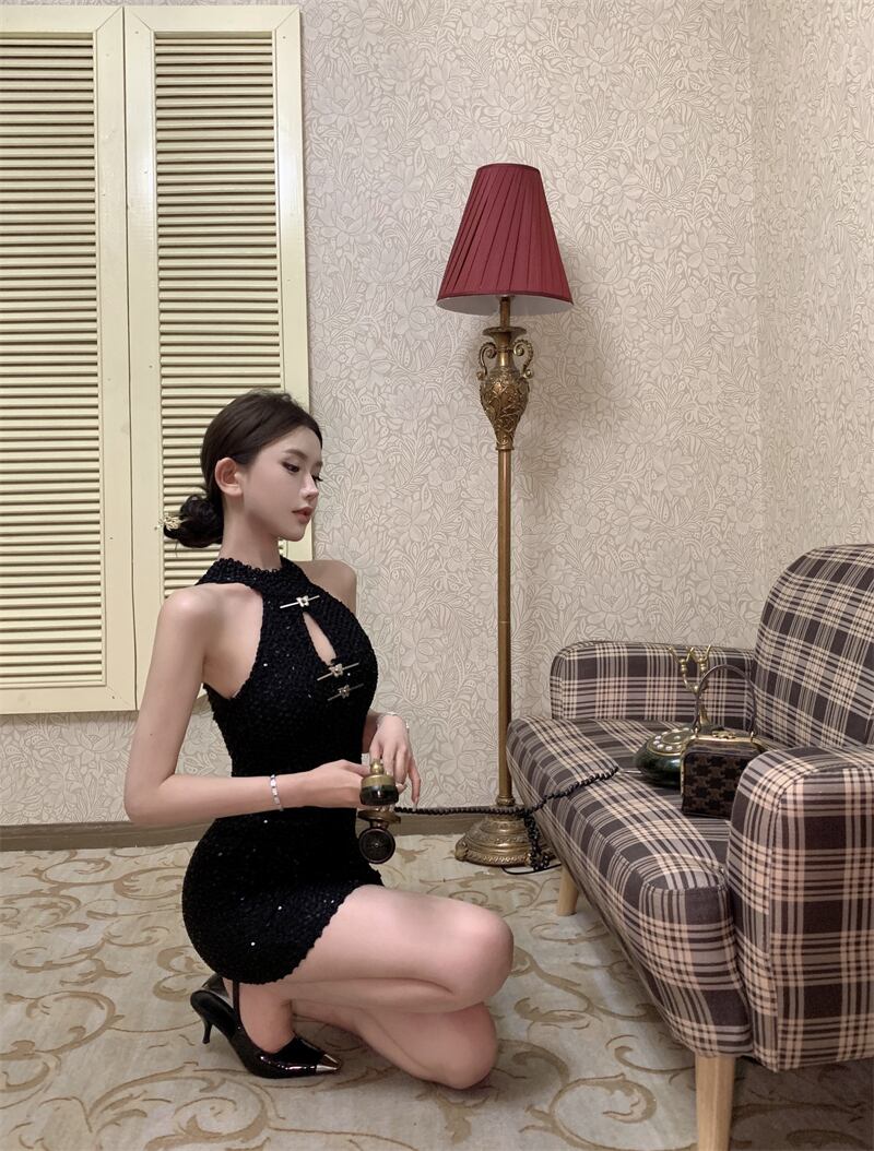 【dress】スパンコールホルターネックワンピース G21018