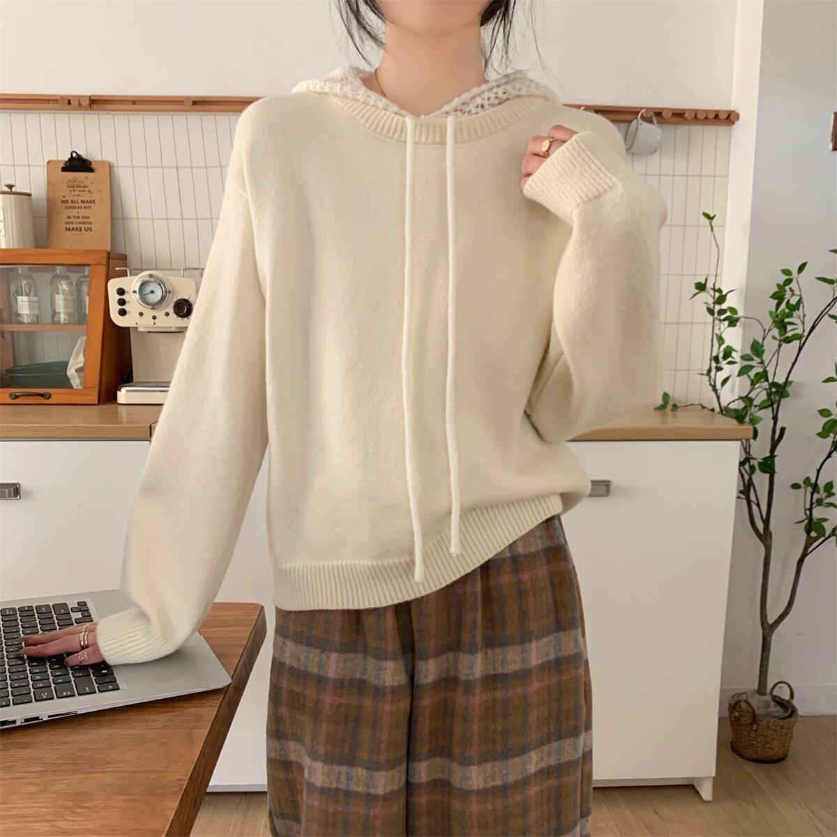 【tops】フード付きニットセーター　M28642