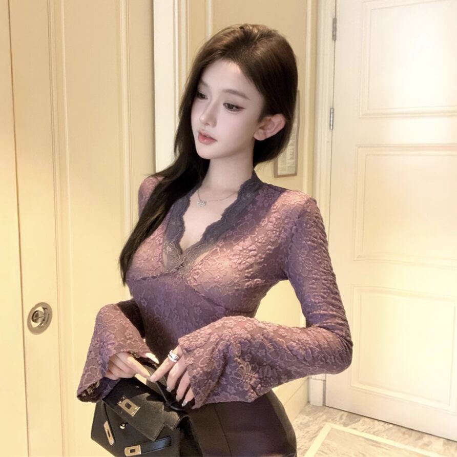 【tops】Vネックレーストップス　M27894