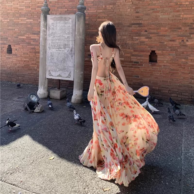 【dress】ホルターネックバックオーポンロングプリーツワンピース Q8371