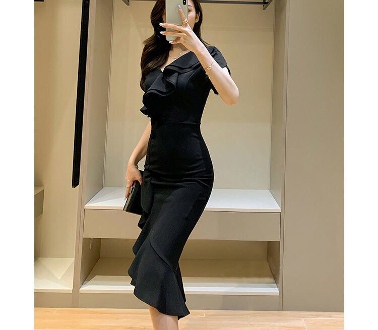 【dress】細身効果抜群♪夏新作2色Vネック半袖無地不規則フリル披露宴二次会タイトワンピースF2413