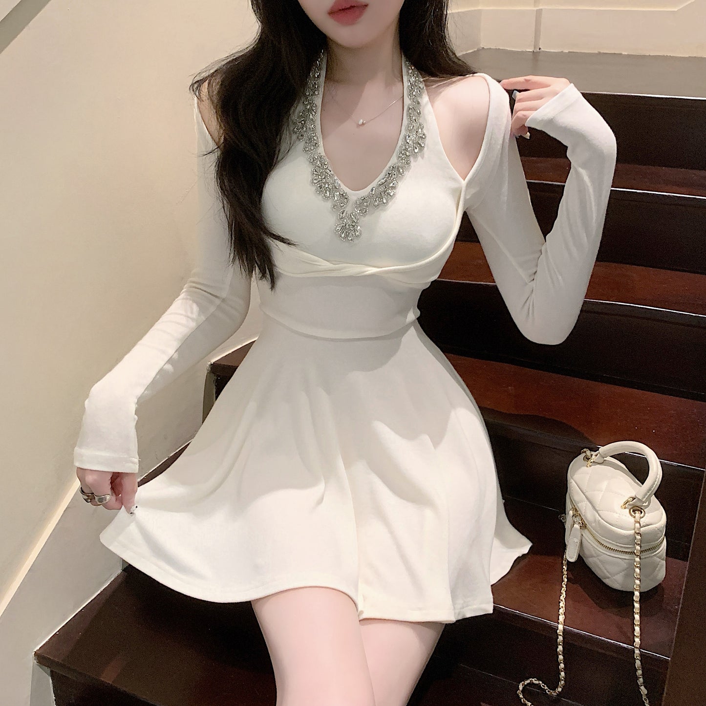 【dress】ダイヤモンドホルターネックワンピースG24221