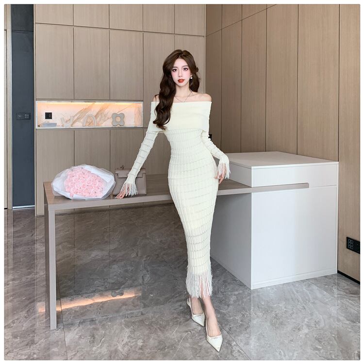 【dress】フリンジニットワンピース　M18539